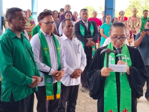 Jemaat GKI Ora Et Labora Wonorejo Lakukan Doa Pembongkaran Gedung Lama dan Penyelesaian Gedung Baru