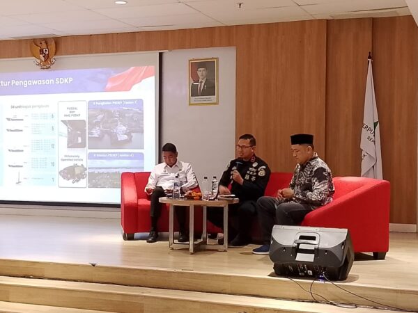 Seminar Kebangsaan “Kedaulatan Biru” bertema “Sinergi Pengawasan Terintegrasi Menuju Ekonomi Biru Indonesia